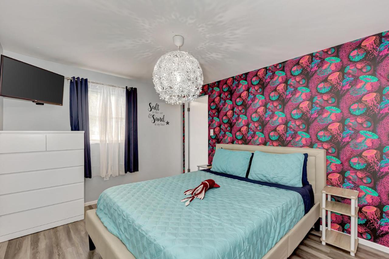 Mermaid House With Pool Jacuzzi Steps To Siesta Key Beach Sarasota Eksteriør bilde