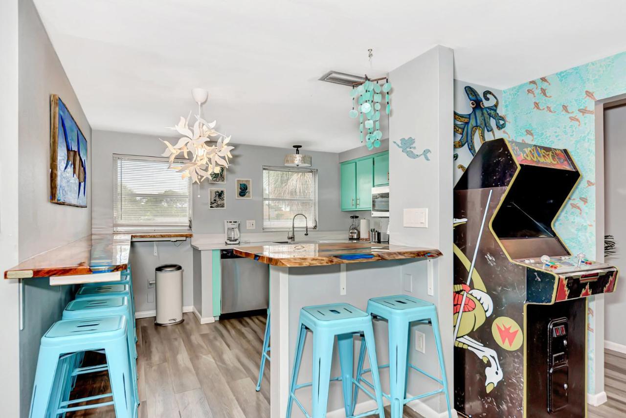 Mermaid House With Pool Jacuzzi Steps To Siesta Key Beach Sarasota Eksteriør bilde